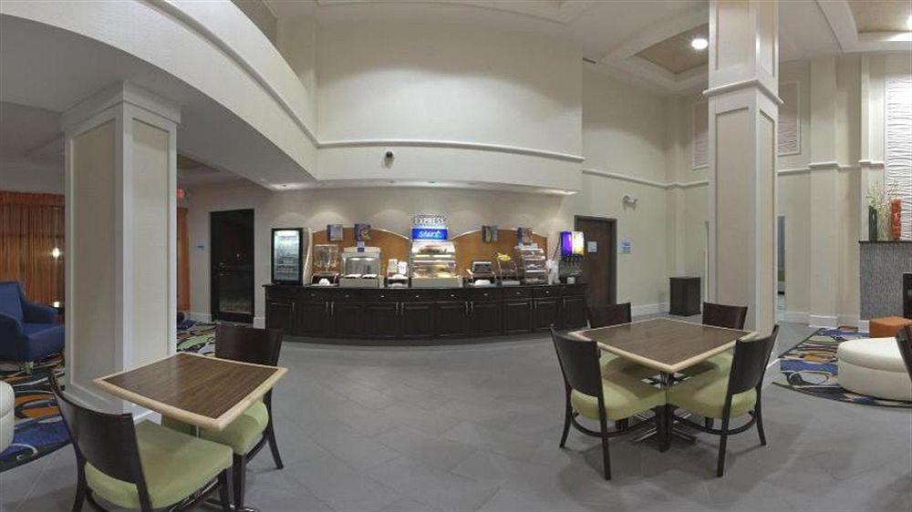 费斯特斯 - 南圣路易斯智选假日酒店&套房 Festus 外观 照片